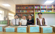 Trao tặng 463 nhan đề sách cho thư viện các trường THPT